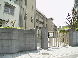 八尾市立八尾小学校