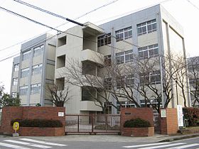 姫路市立東小学校