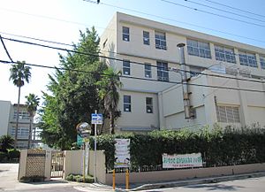 西宮市立段上小学校