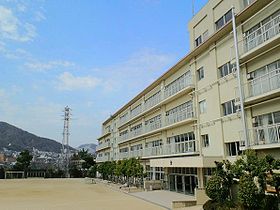 宝塚市立宝塚小学校