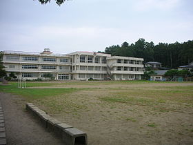 登米市立石森小学校