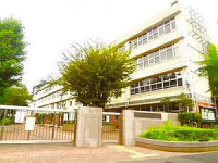 世田谷区立三宿中学校