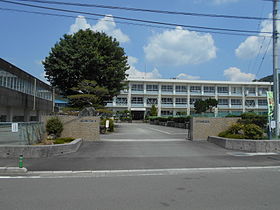 宇和島市立三間中学校